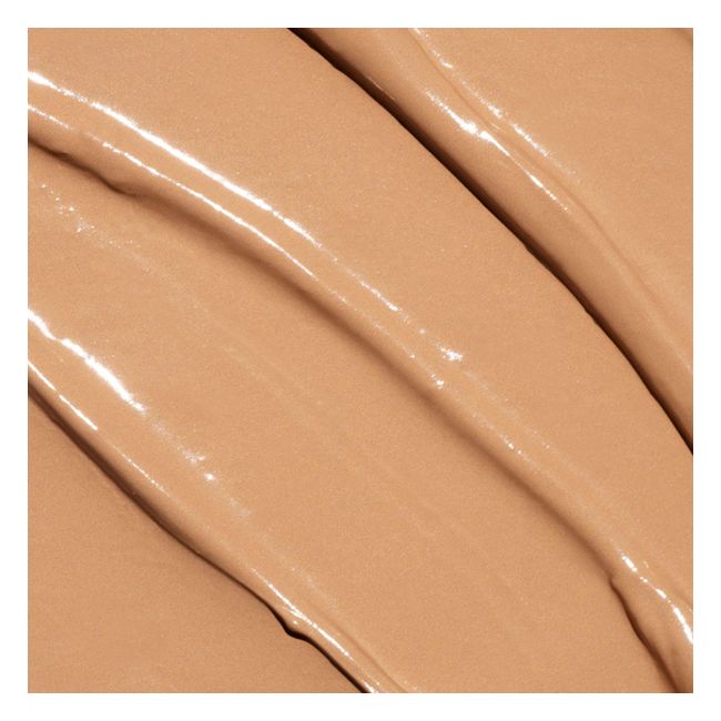 Madara's Golden Hour Liquid Organic concealer Texture