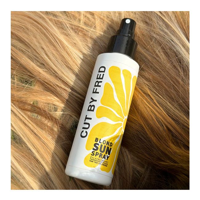 Blond Sun Spray brightener Cut By Fred application