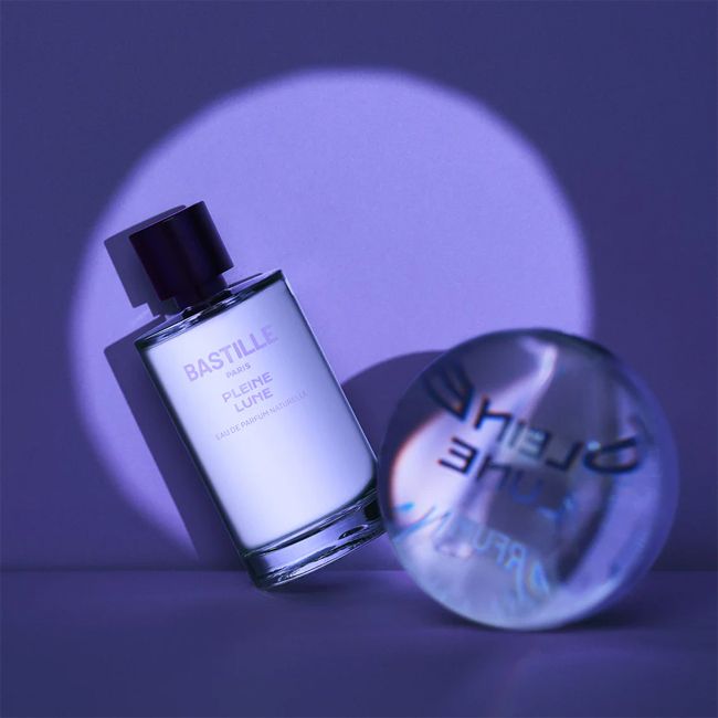 Bastille Parfums's Pleine Lune natural perfume Lifestyle