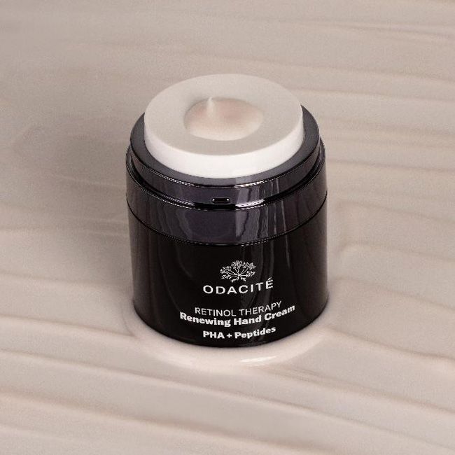 Crème mains bio Retinol Therapy Renewing Odacité Texture