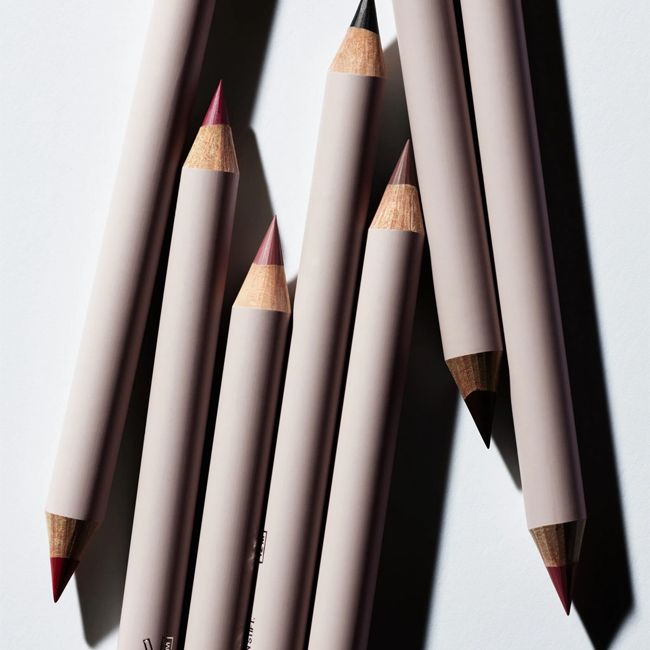 Manasi 7's Eye and Lip Definer lip pencils Pack