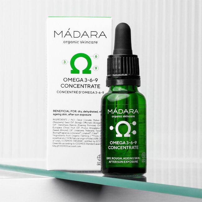 Madara Cosmétiques' Organic face care Concentrée Oméga 3-6-9 Lifestyle