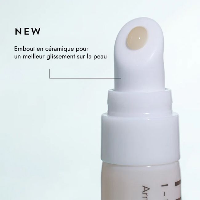 Indie Lee I-Waken organic eye contour Application